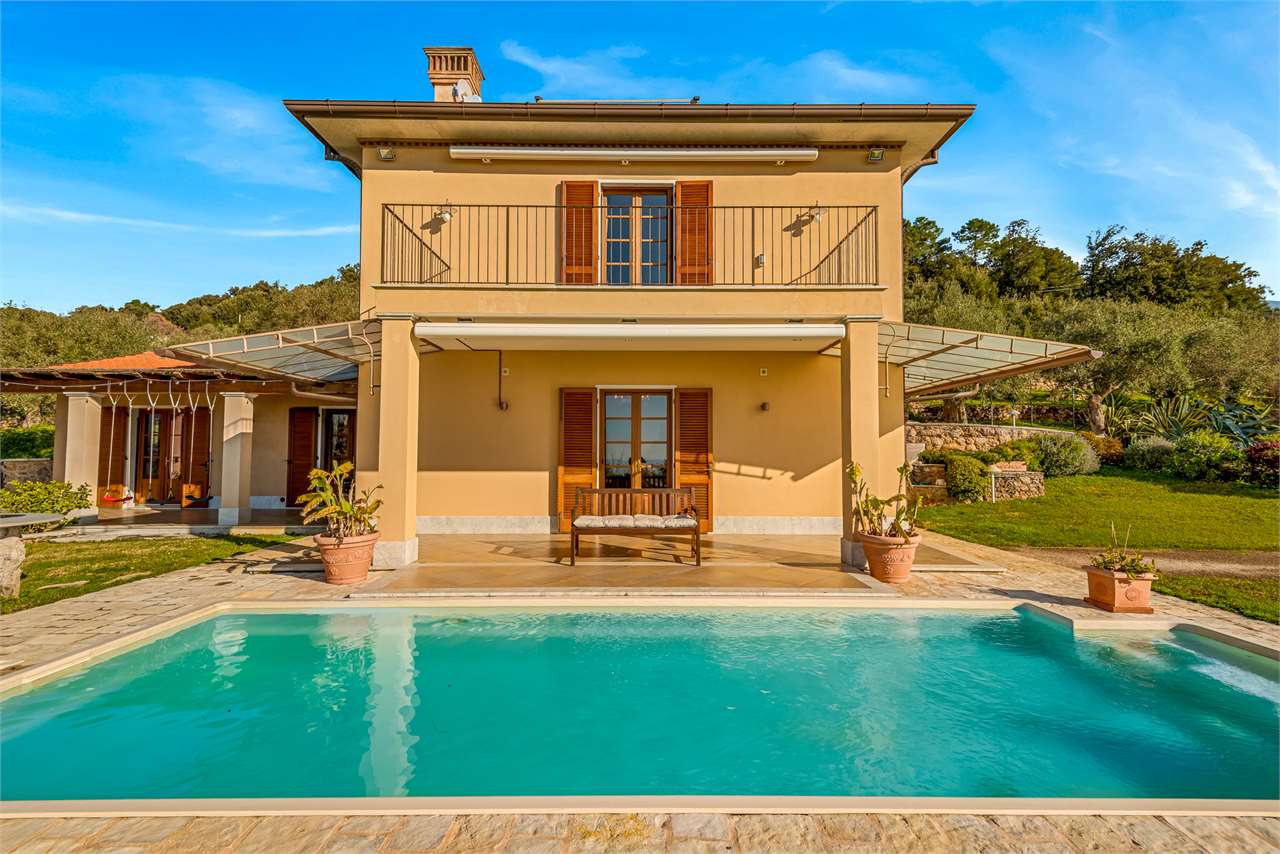 Villa in affitto a Montignoso (MS)