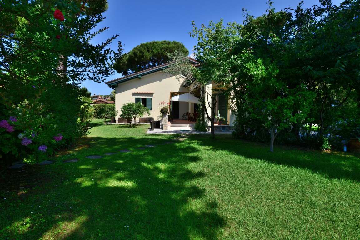Forte dei Marmi Affitto 4 o più locali