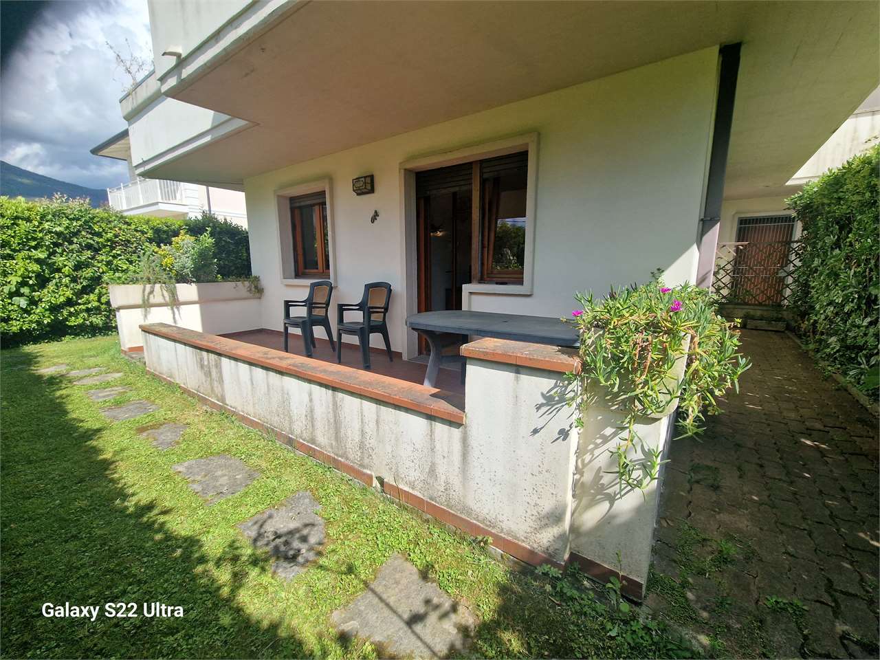 AFFITTI Box/Garage/Posto auto a Montignoso – foto 1