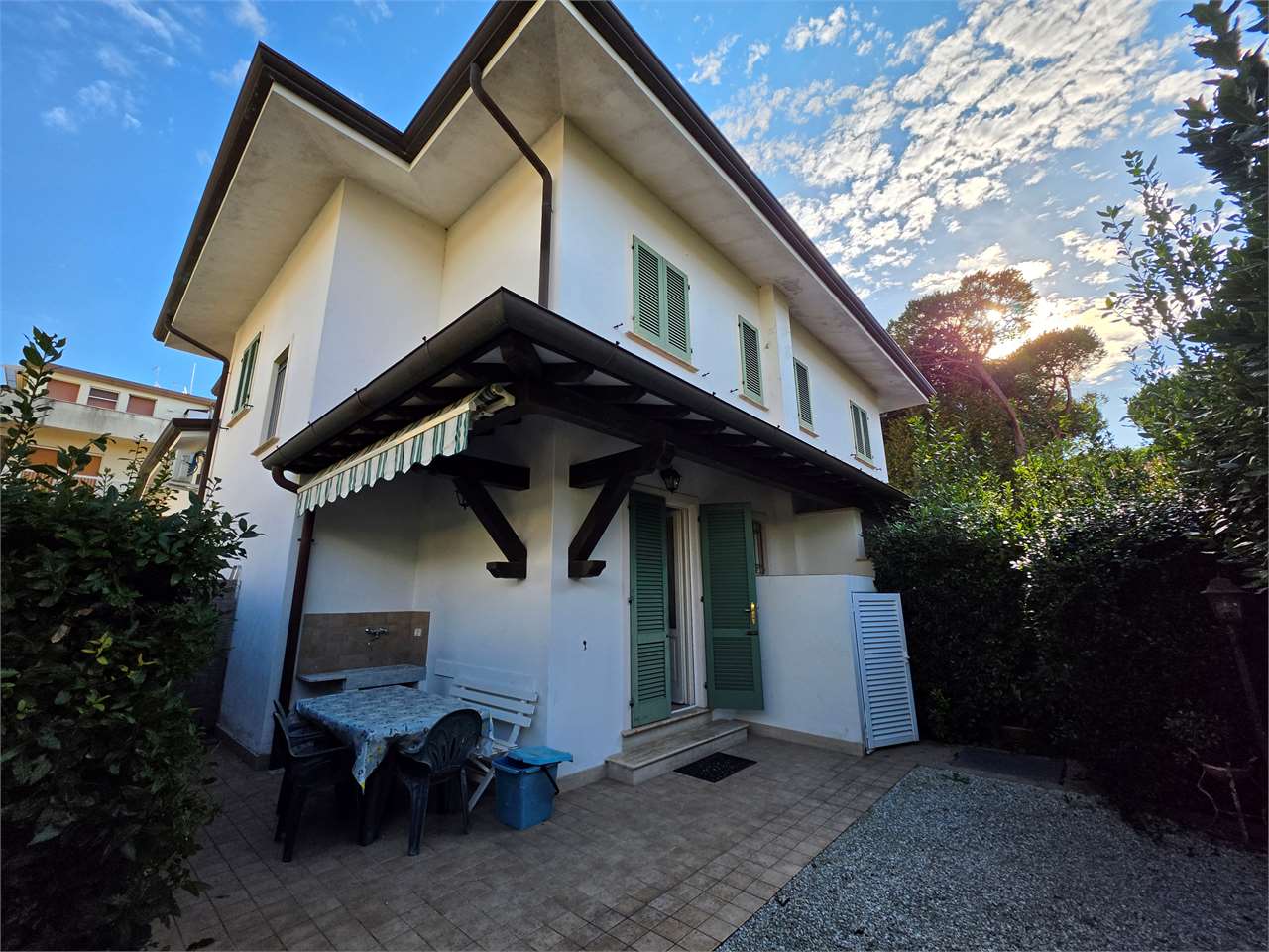 VENDITE Box/Garage/Posto auto a Forte dei Marmi – foto 1