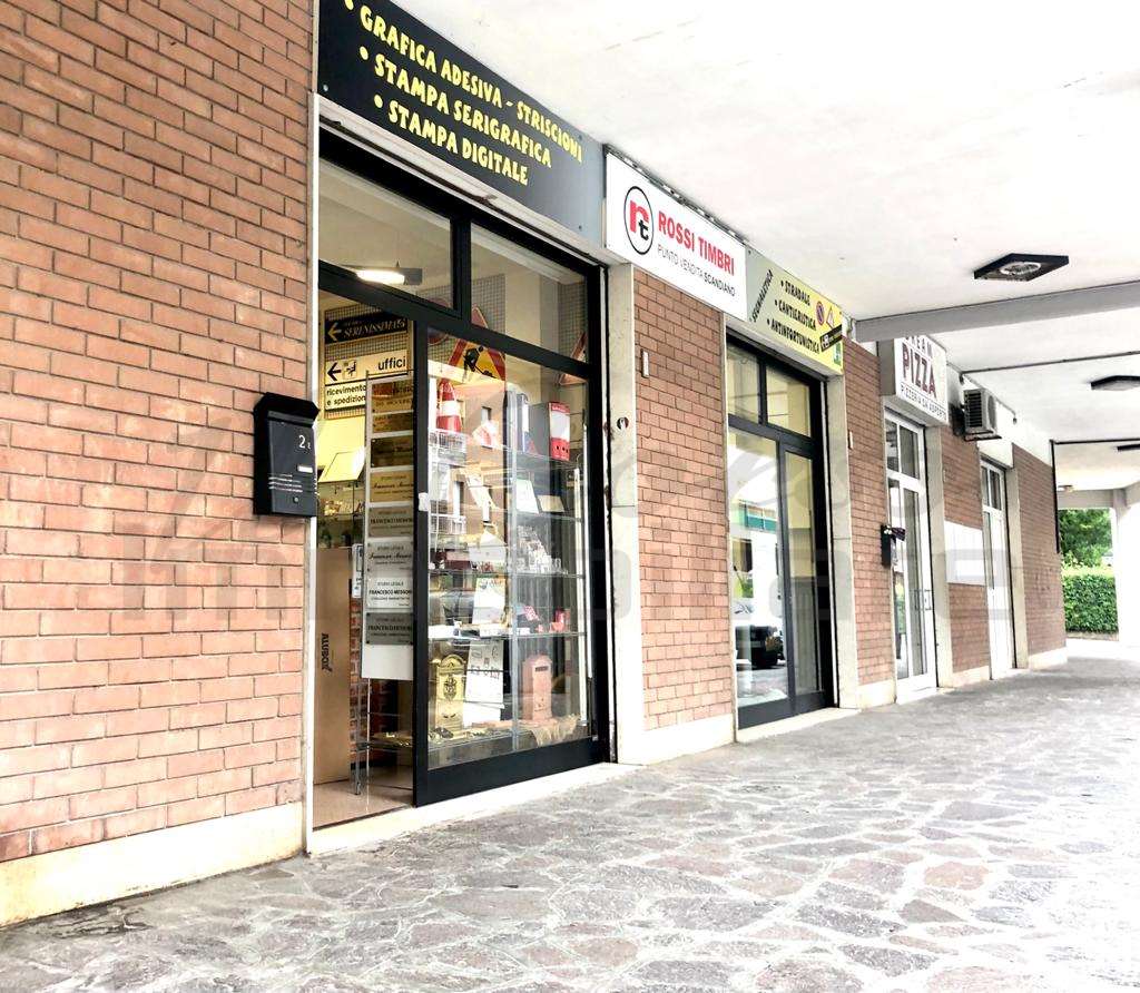 Magazzino in vendita a Scandiano (RE)