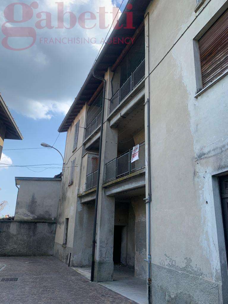 Vendita Palazzo/Palazzina/Stabile Casa/Villa Merone via caboto 4 408760