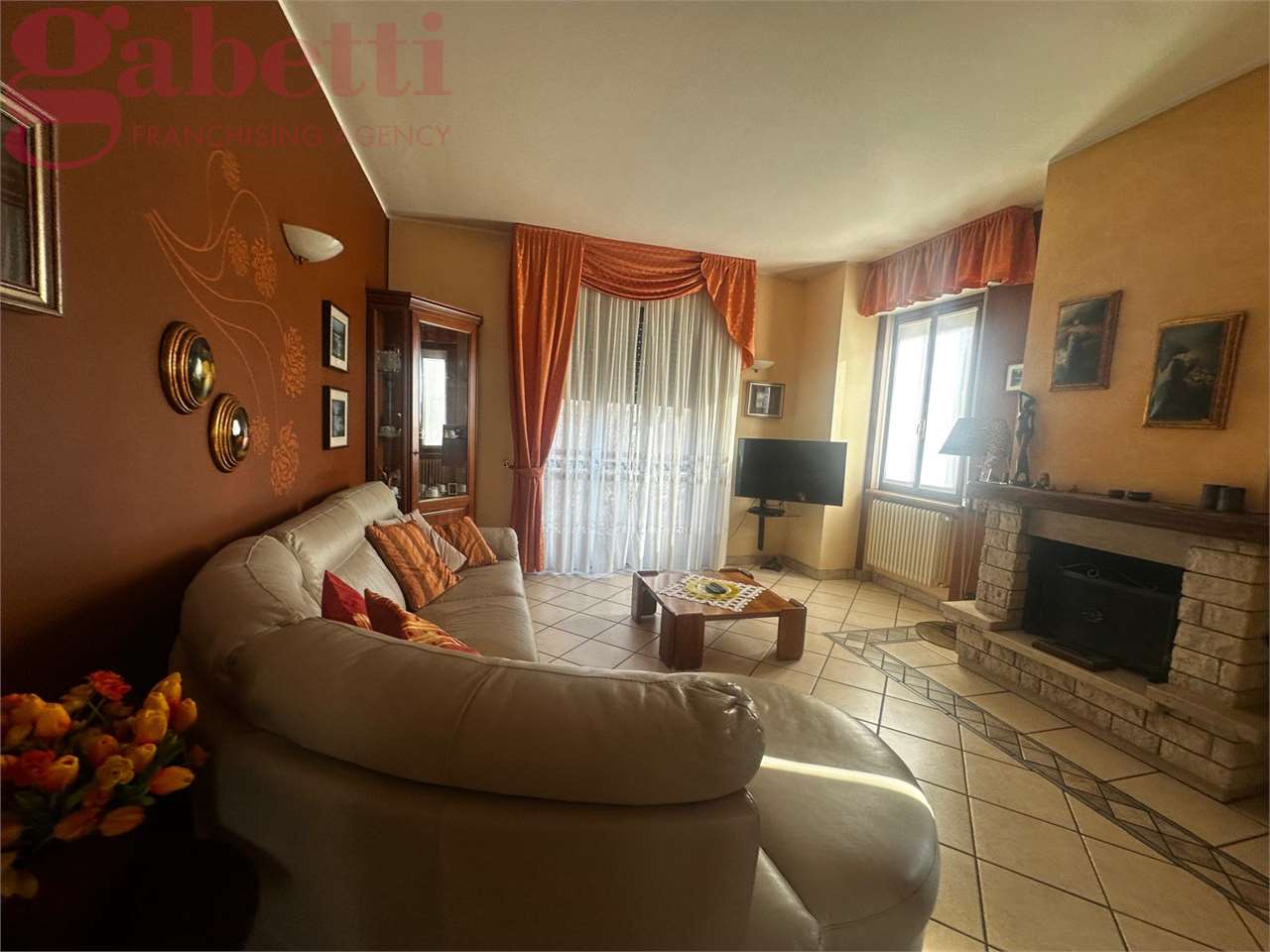 Erba Affitto 3 locali
