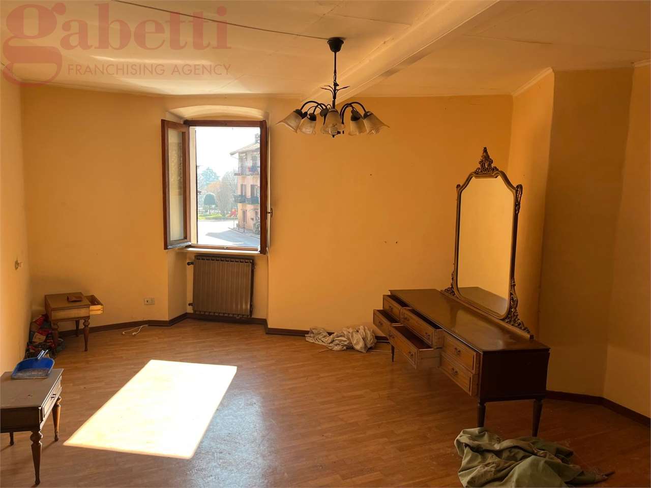 Erba Vendita 2 locali