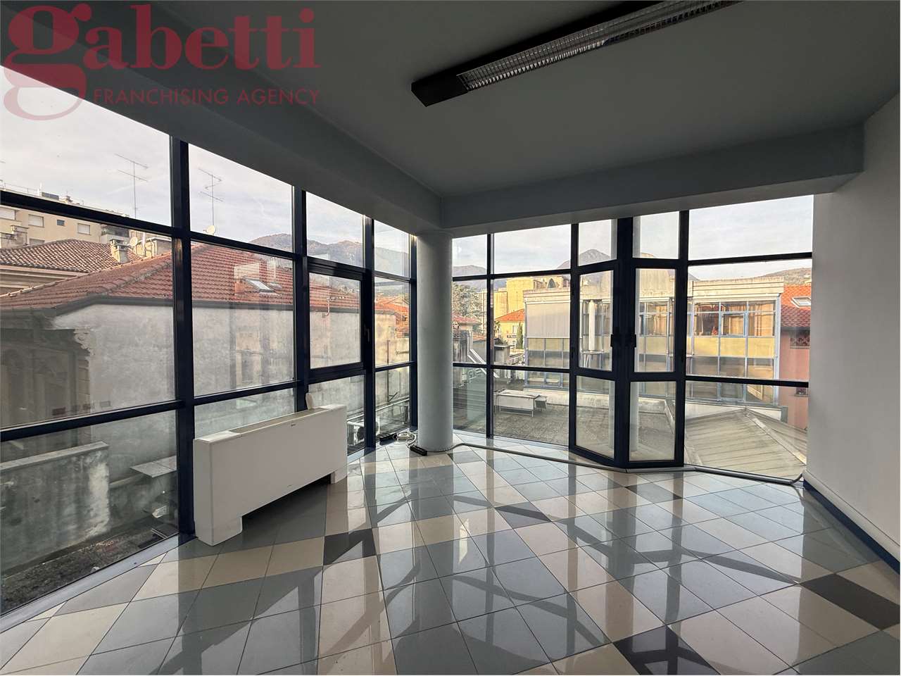 Erba Affitto Ufficio