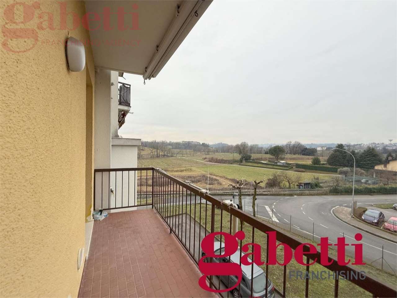 Merone Vendita 4 o pi&ugrave; locali