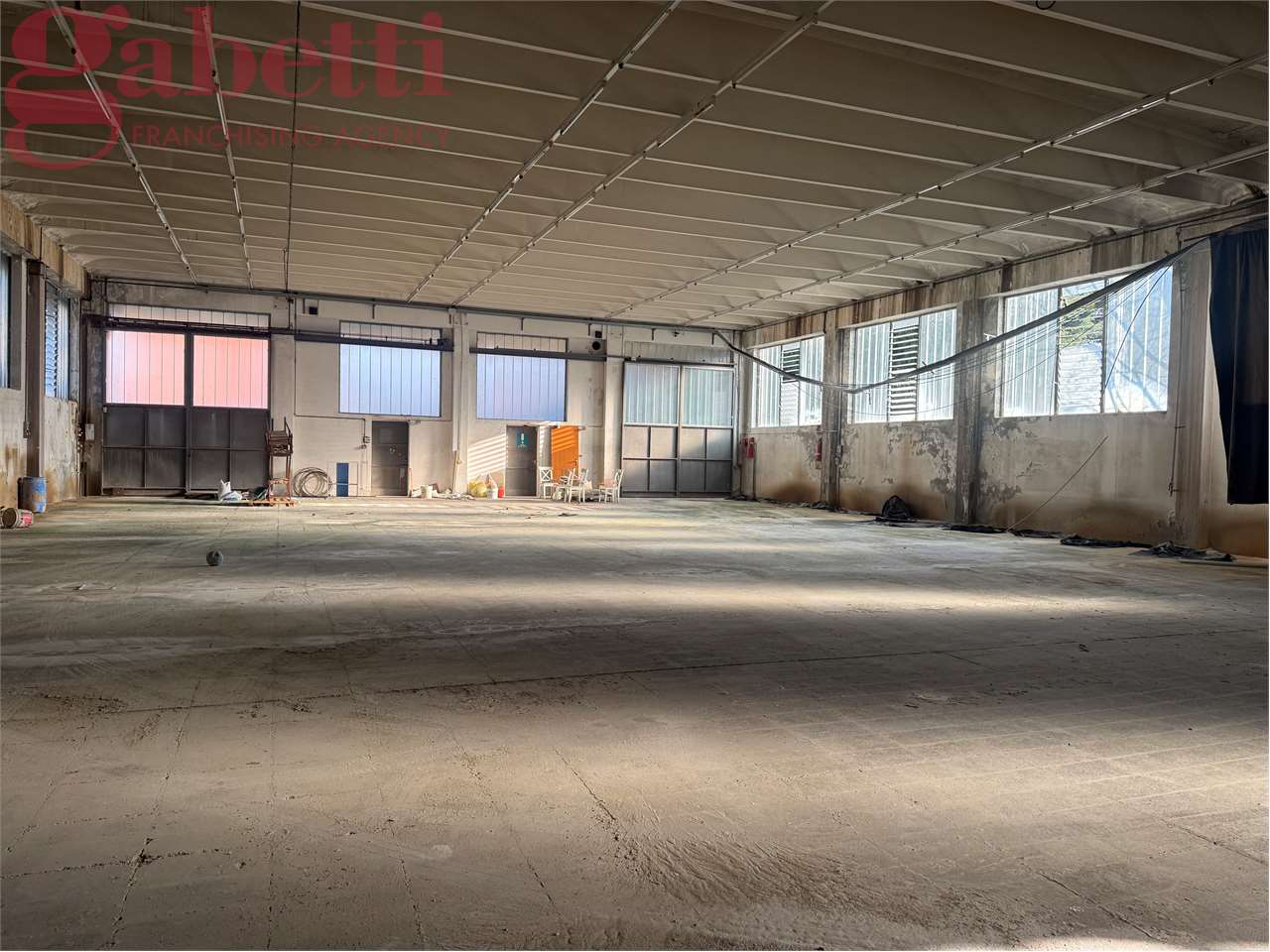 Erba Vendita Ufficio