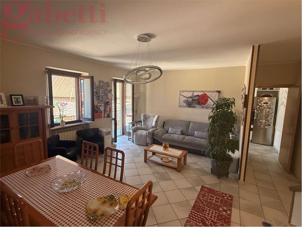 VENDITE Appartamento a Erba – foto 1