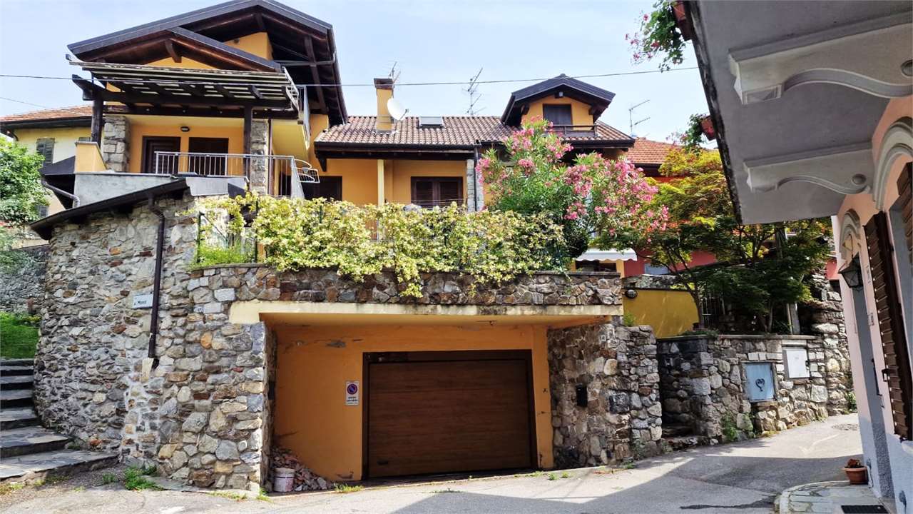 Vendita Porzione di casa Casa/Villa Casale Corte Cerro Via Crebbia   477359