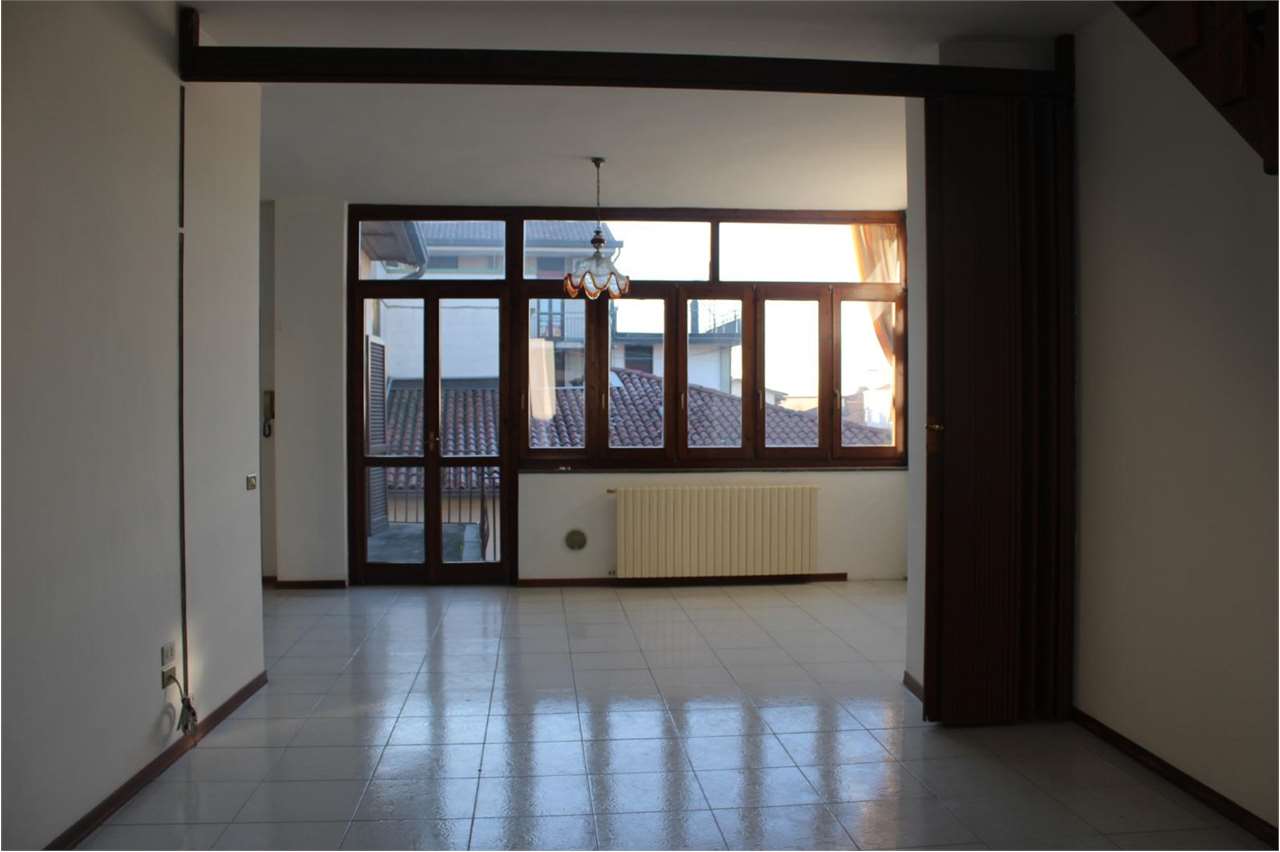 Vendita Trilocale Appartamento Cividate al Piano via marconi 54 437204