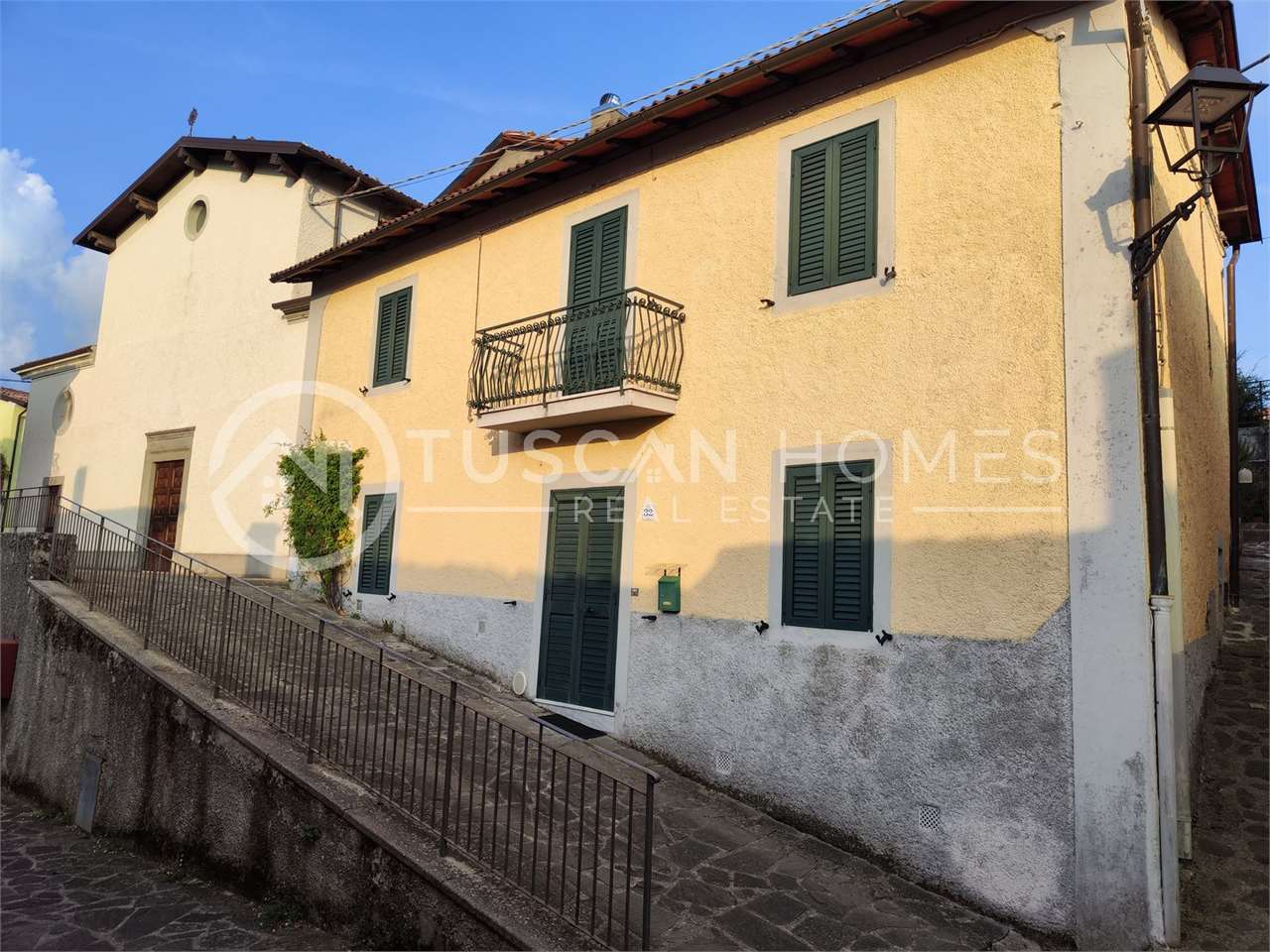 for-sale-barga-property-tuscany