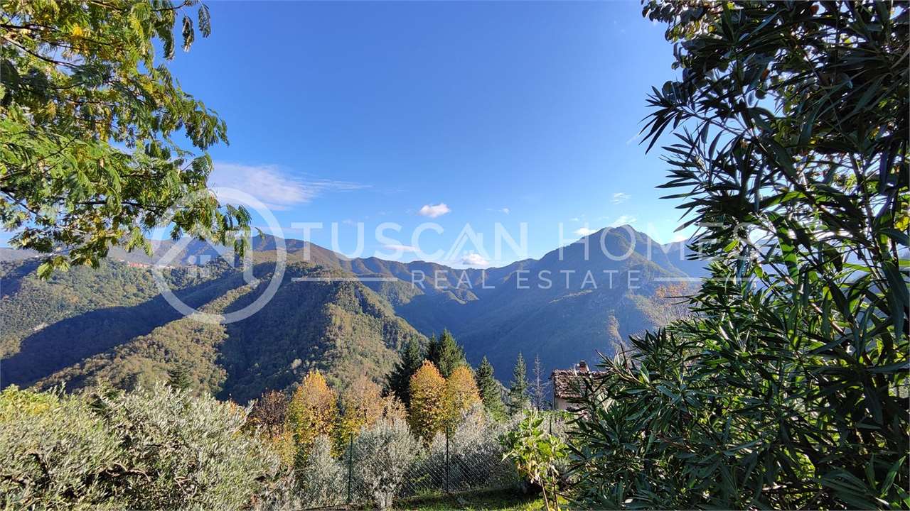 vendesi-terratetto-villa-barga-garfagnana-vergemoli