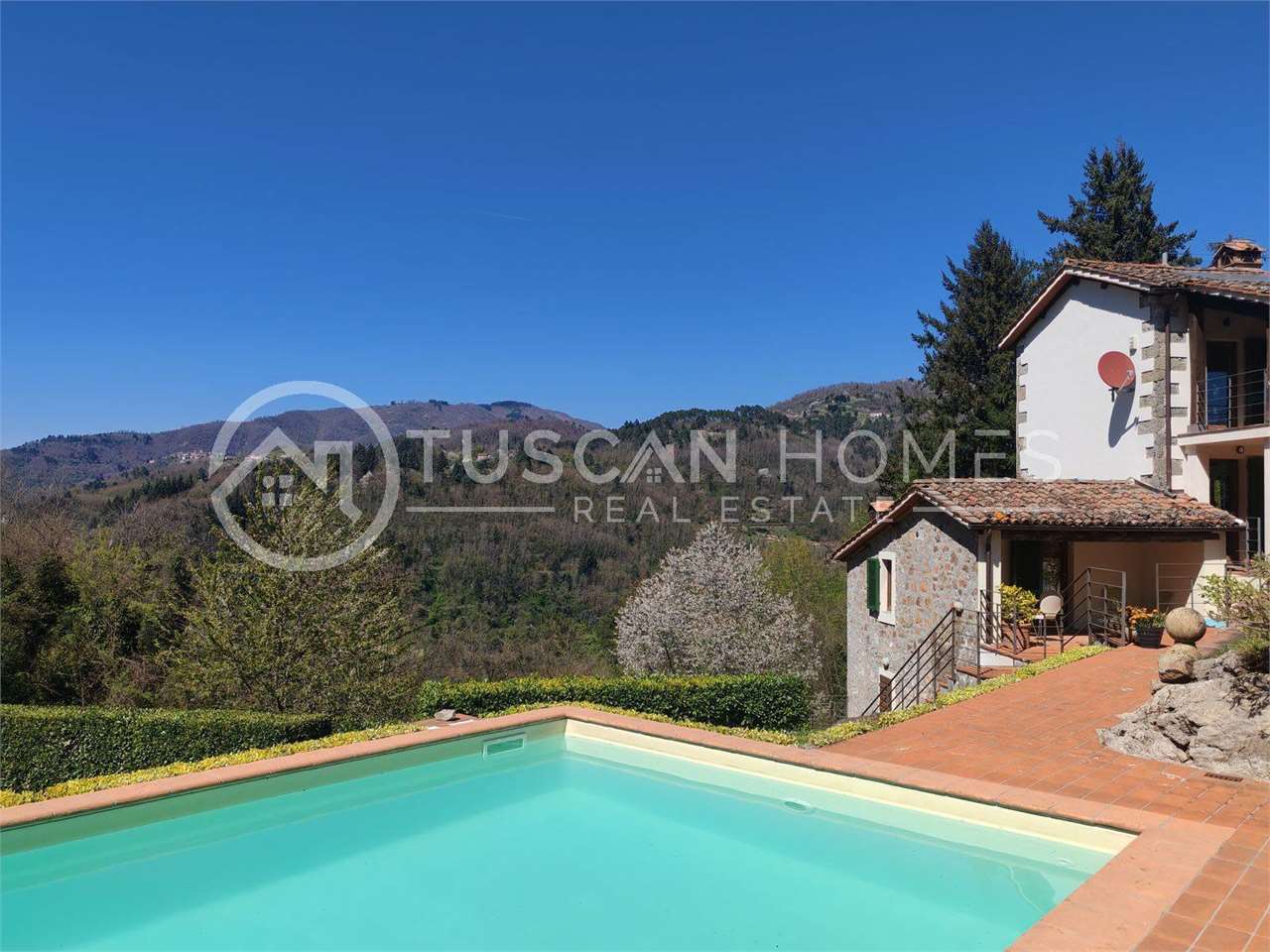 Rustico completamente ristrutturato con panorami sulla vallata - Barga, Lucca