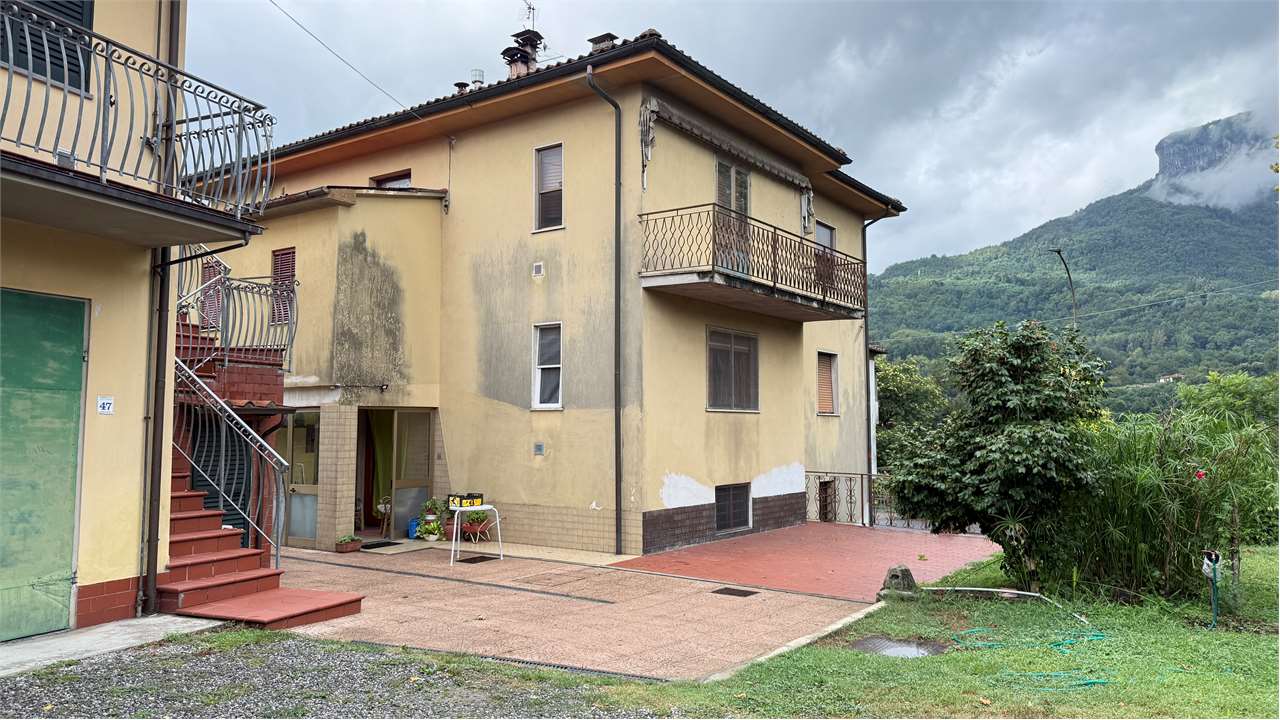 Detached house in Piano di Coreglia_only 30 mins from Lucca
