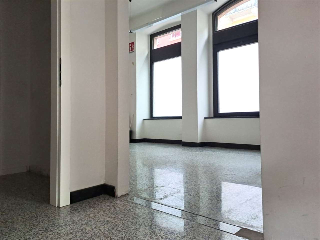 Foto attivitã commerciale in affitto a Trento (Trento)