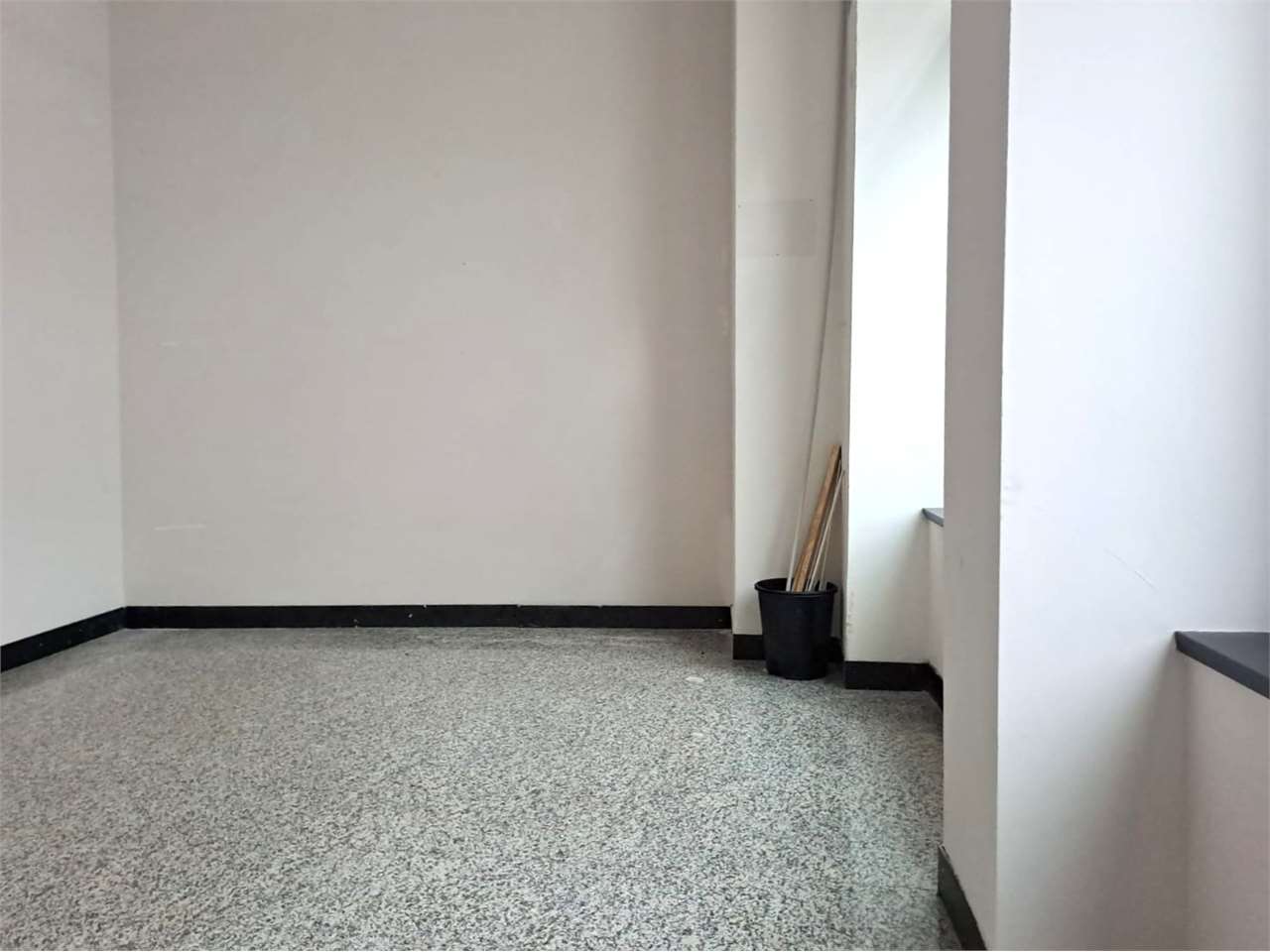 Foto attivitã commerciale in affitto a Trento (Trento)