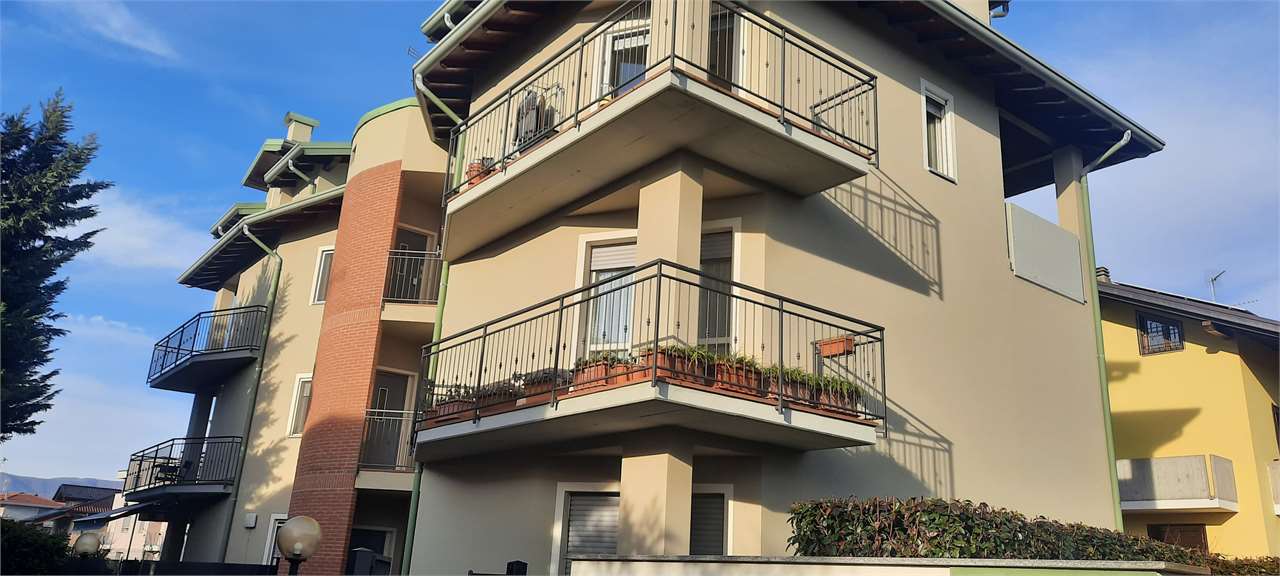 Vendita Trilocale Appartamento Borgomanero Via Stretta  392082