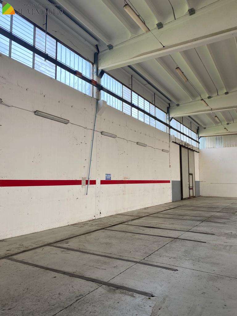 Finale Emilia Affitto Capannone