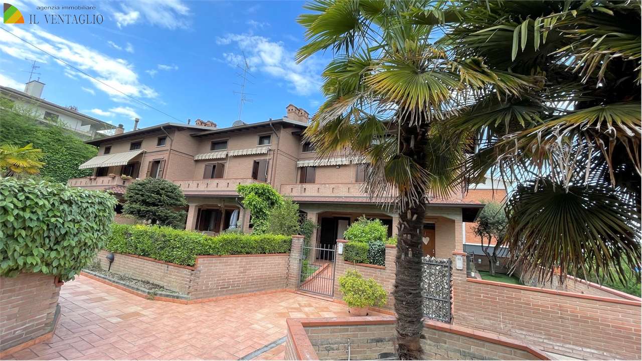 Castellarano Vendita 4 o più locali