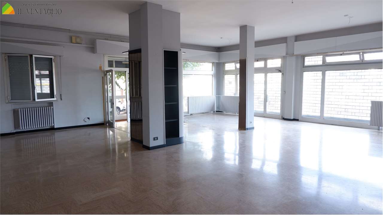 Sassuolo Vendita Negozio