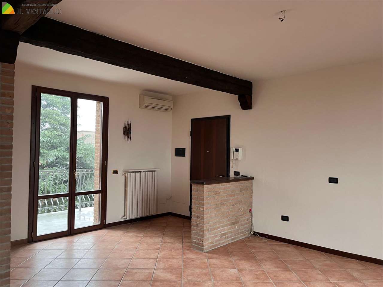 Vignola Vendita 4 o più locali