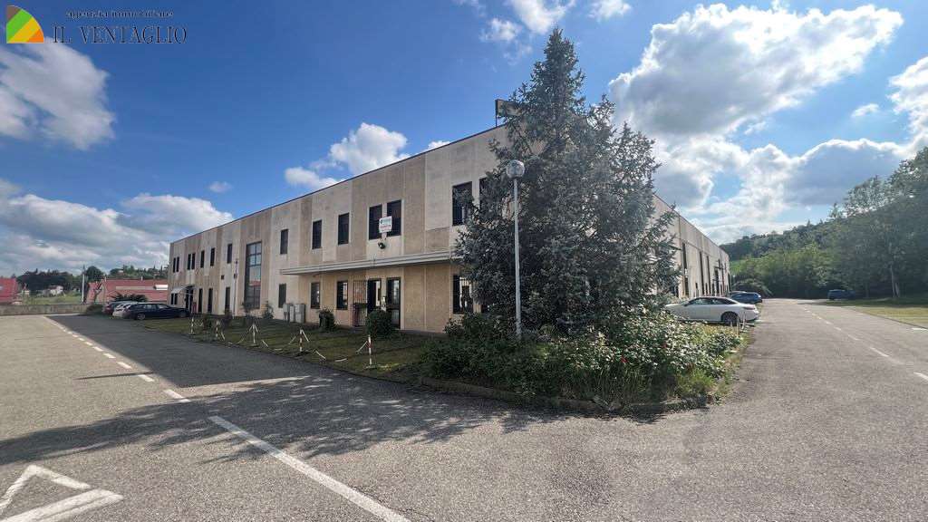 Casalgrande Vendita Capannone