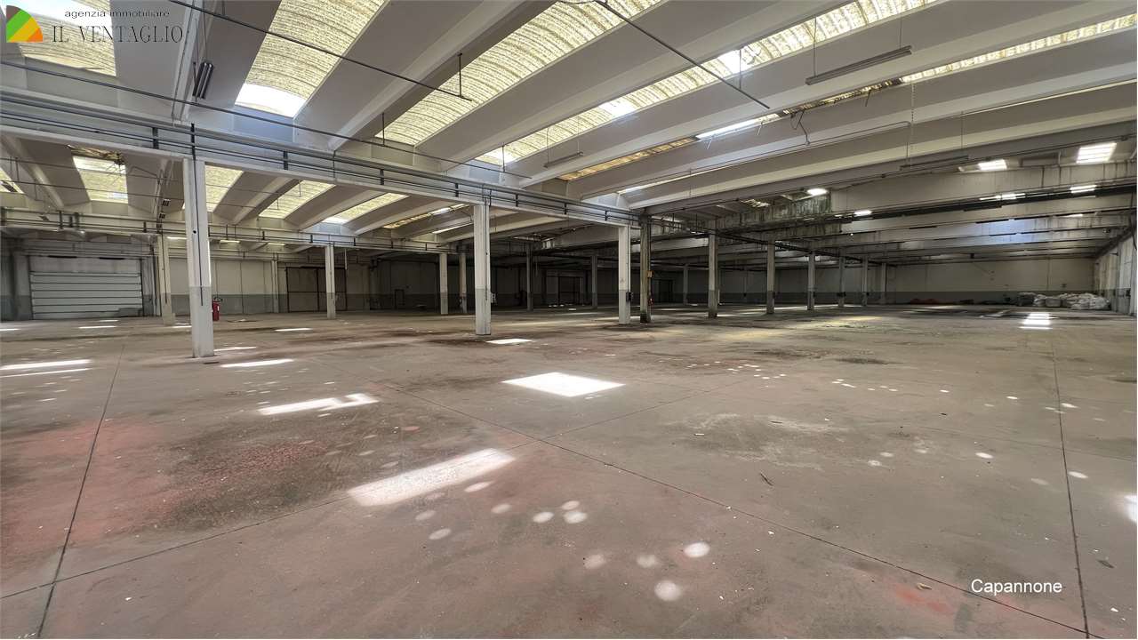 VENDITE Locali commerciali a Fiorano Modenese – foto 1