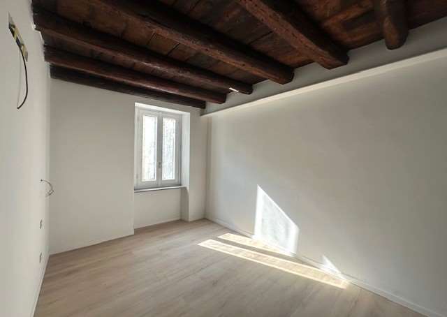 VENDITE Appartamento a Como &ndash; foto 1