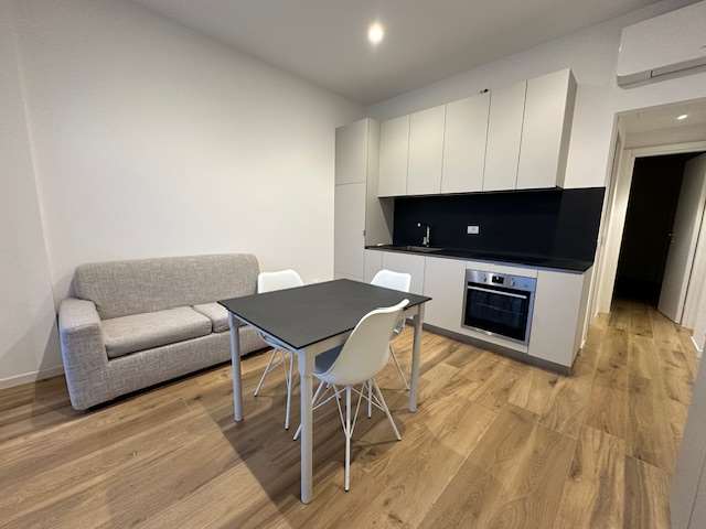 Uggiate-Trevano Affitto 2 locali