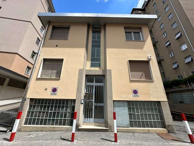 AFFITTI Appartamento a Como – foto 1
