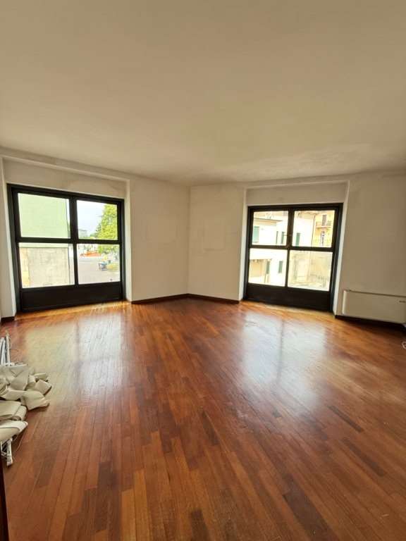 Locazione Ufficio Centro Storico mq.750