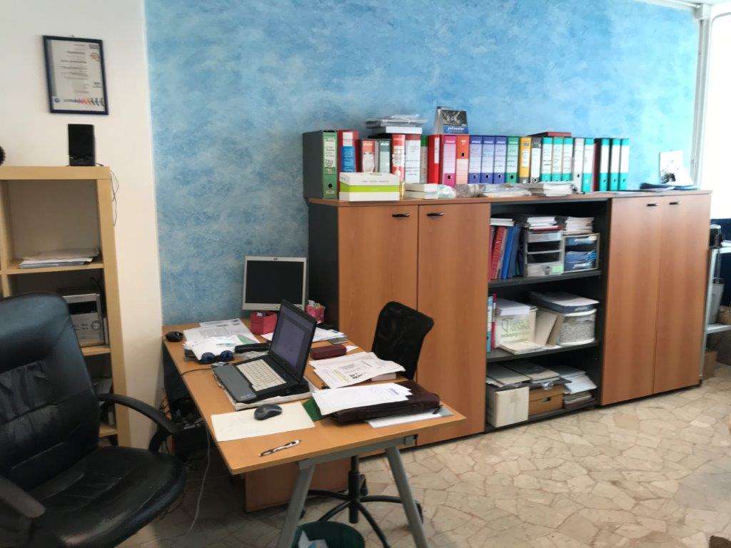 Negozio-Magazzino Show Room mq.200 Viale Trissino – Vicenza