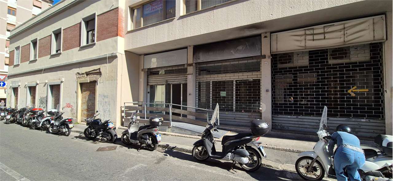 Negozio in Affitto a Livorno