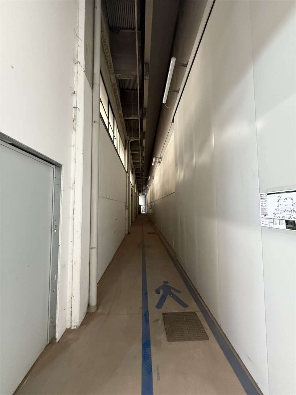 Capannone Pianiga mq.7000 con ampio scoperto su lotto di mq.21.000