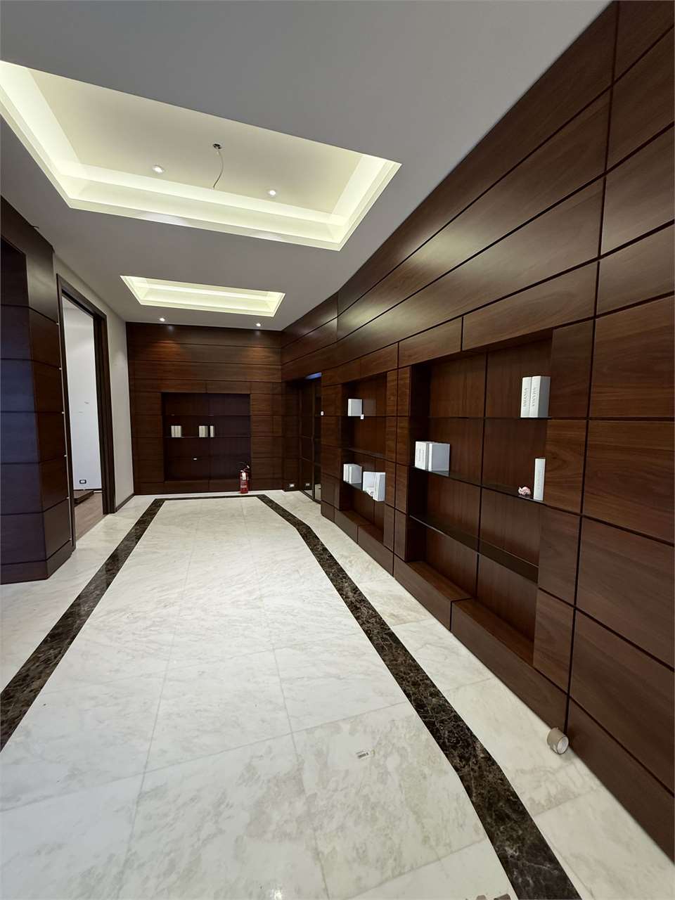 Capannone Pianiga mq.7000 con ampio scoperto su lotto di mq.21.000