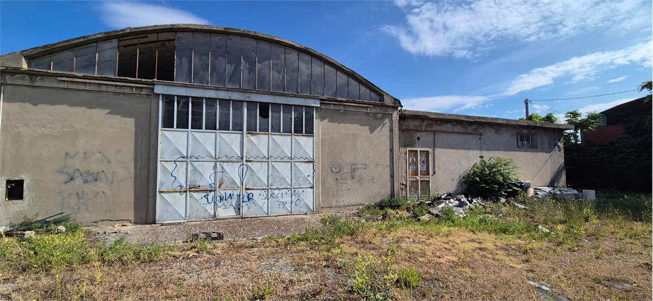 Immobile industriale a Vicopisano (PI) in vendita