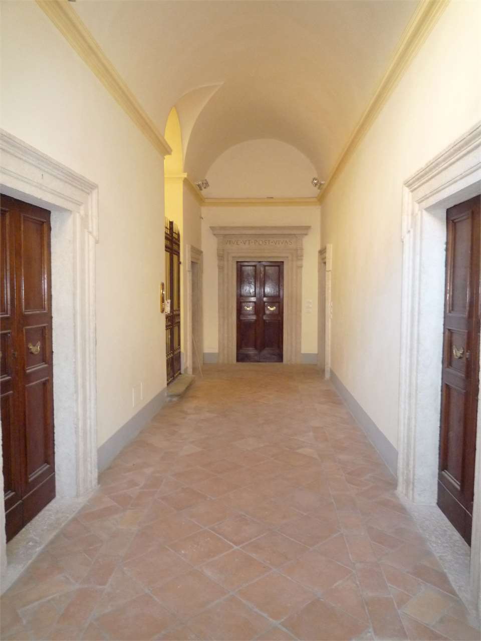 Immobili di prestigio Appartamenti affitto Perugia — Appartamento di prestigio in affitto a Perugia zona Centro storico di pregio — anteprima 3