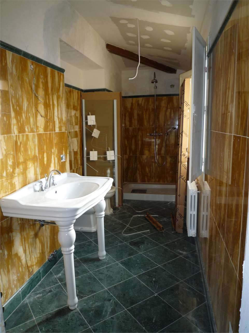 Immobili di prestigio Appartamenti affitto Perugia — Appartamento di prestigio in affitto a Perugia zona Centro storico di pregio — anteprima 24