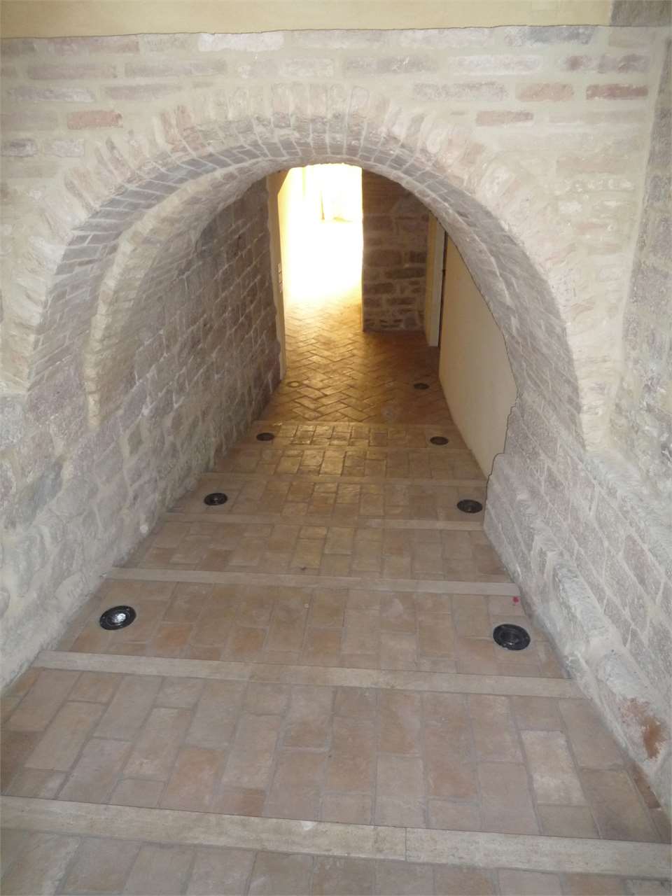 Immobili di prestigio Appartamenti affitto Perugia — Appartamento di prestigio in affitto a Perugia zona Centro storico di pregio — anteprima 33