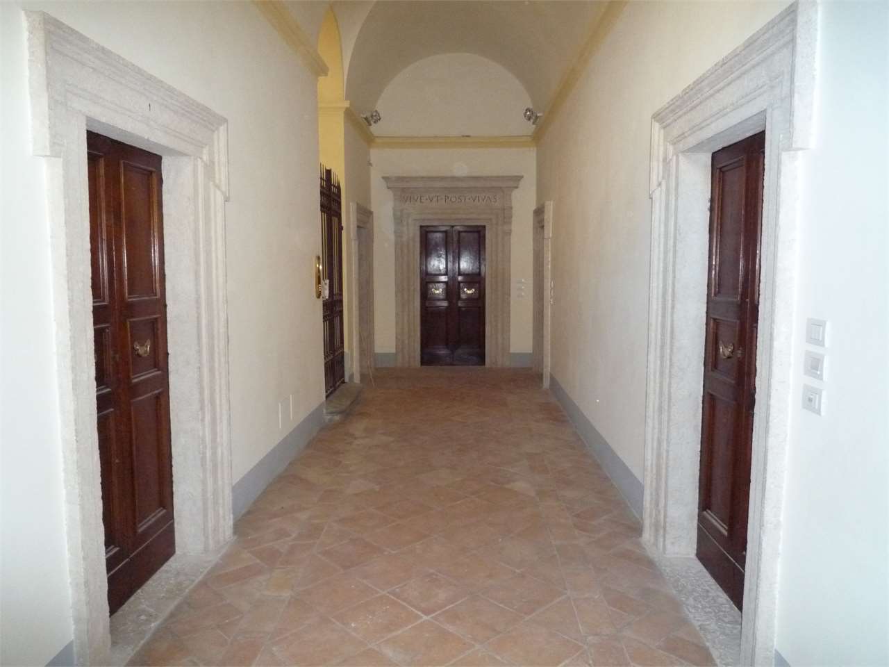 Immobili di prestigio Appartamenti affitto Perugia — Appartamento di prestigio in affitto a Perugia zona Centro storico di pregio — anteprima 42