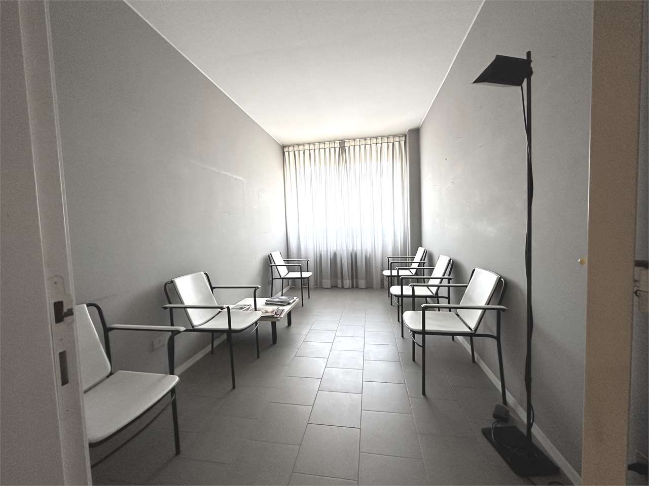 UFFICIO O STUDIO MEDICO IN VENDITA — Casale in vendita a Perugia zona Stazione — anteprima 2