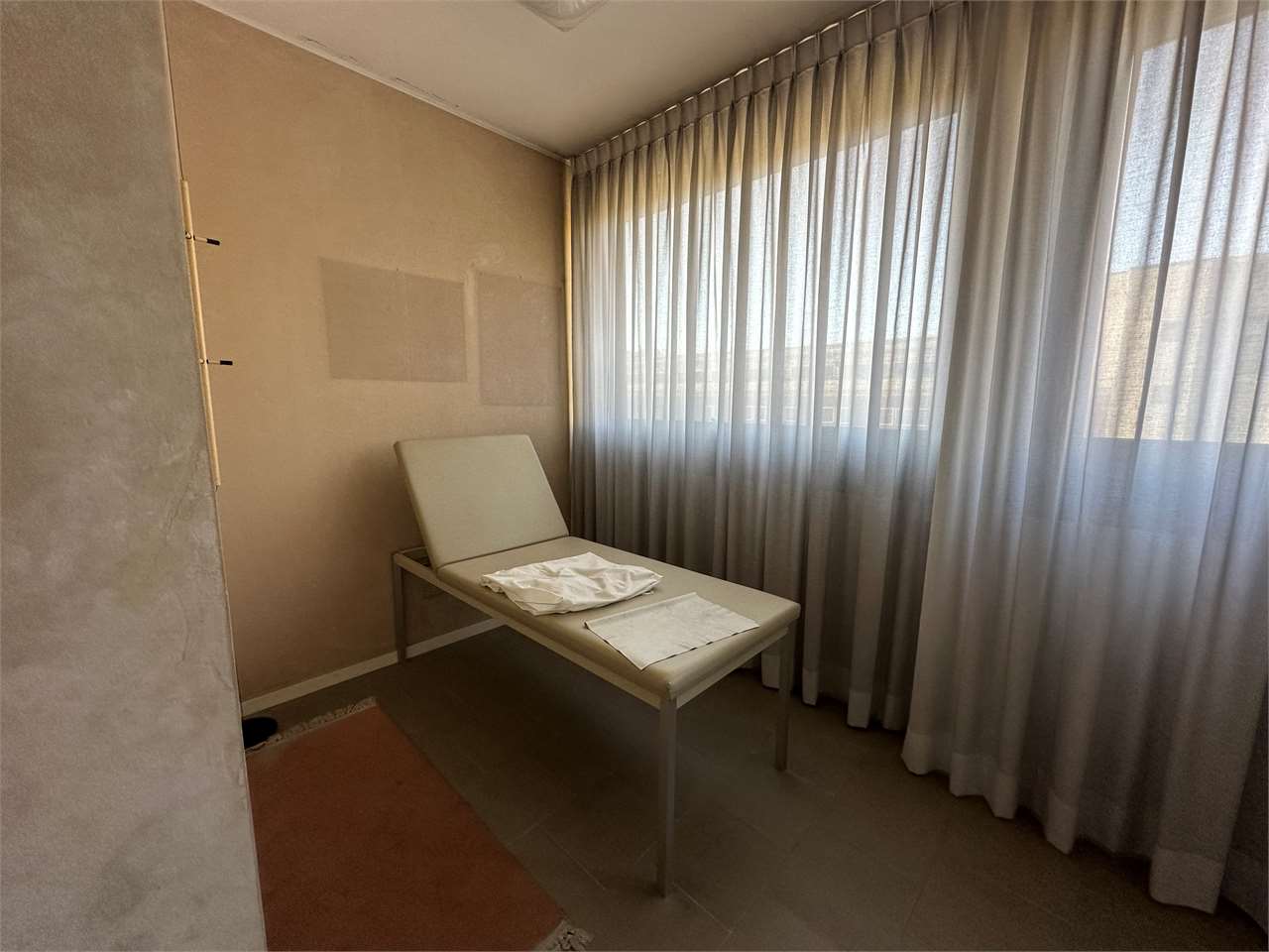 UFFICIO O STUDIO MEDICO IN VENDITA — Casale in vendita a Perugia zona Stazione — anteprima 8