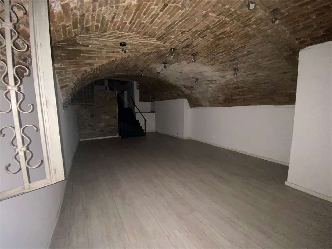 Locale Commerciale  in Centro Storico — Villetta in vendita a Perugia zona Centro storico di pregio — anteprima 6