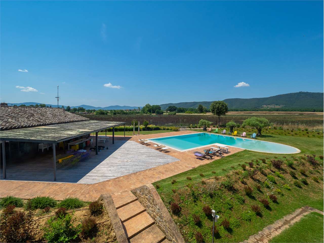 Casale di prestigio ristrutturato con piscina — di prestigio in vendita a Perugia zona Mugnano — anteprima 6
