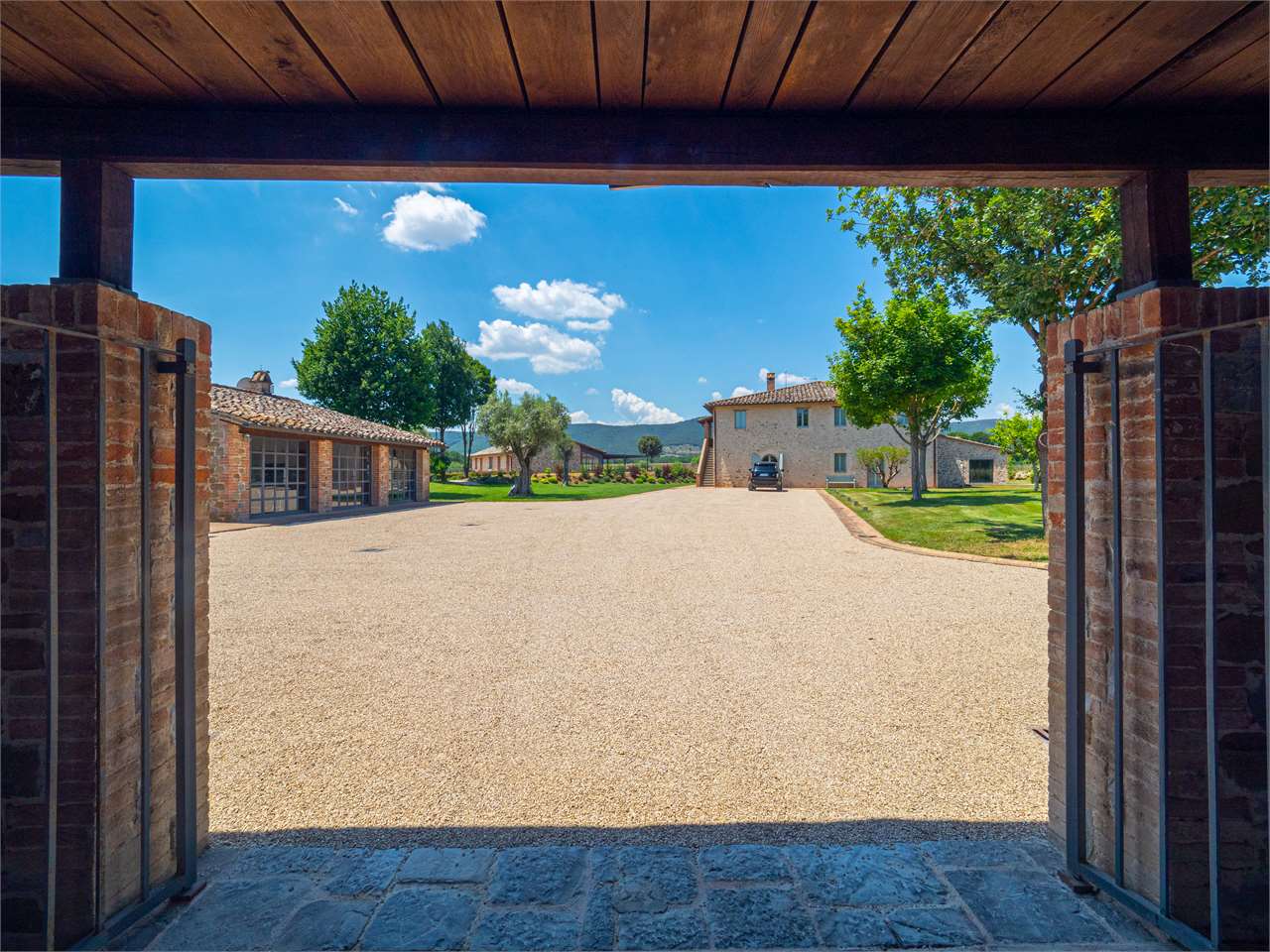 Casale di prestigio ristrutturato con piscina — di prestigio in vendita a Perugia zona Mugnano — anteprima 7
