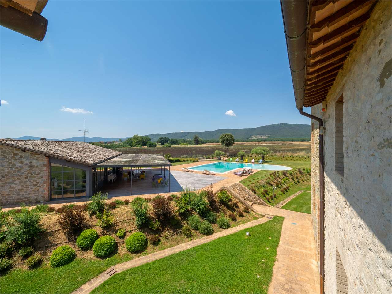 Casale di prestigio ristrutturato con piscina — di prestigio in vendita a Perugia zona Mugnano — anteprima 21