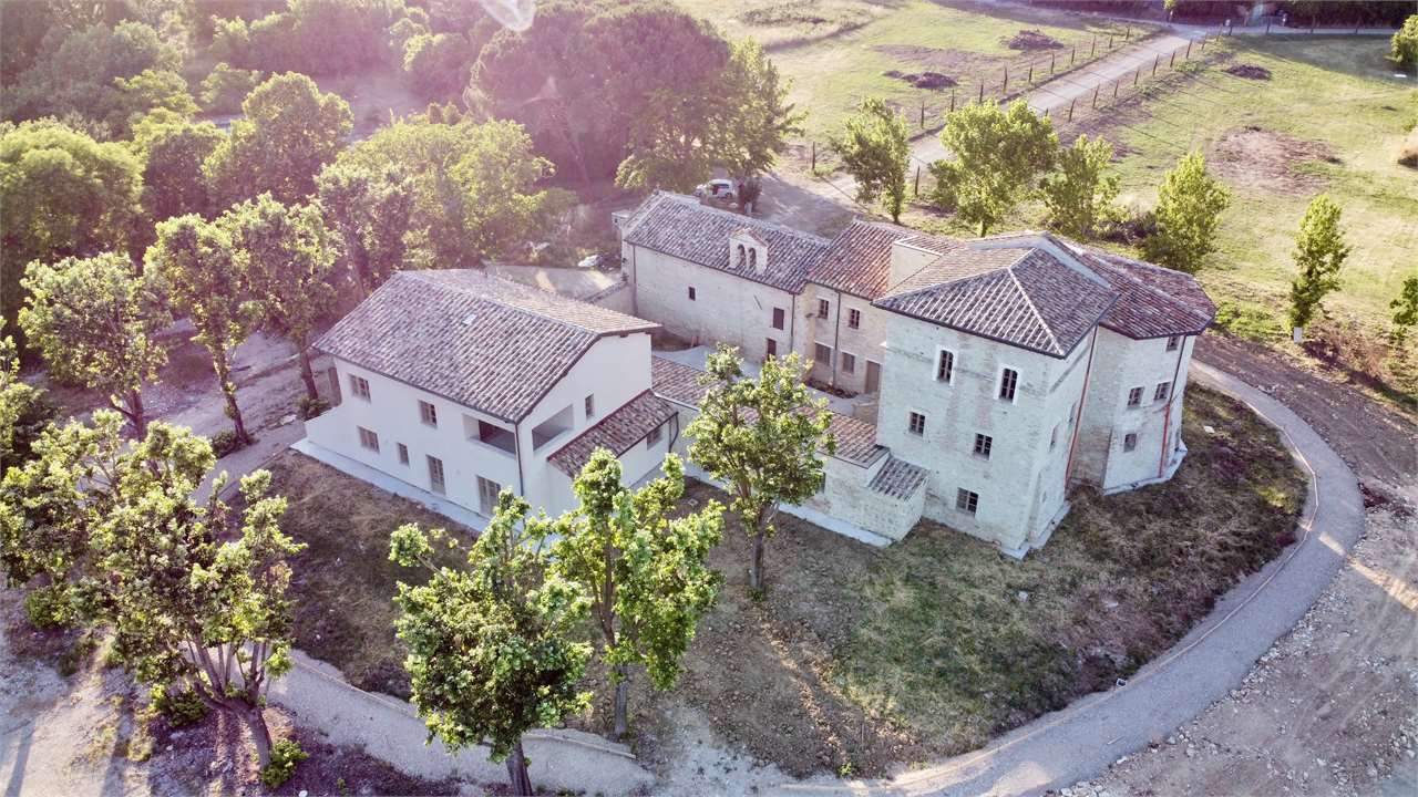 Esclusivo Borgo Antico nel Cuore di Perugia — Villa di prestigio in vendita a Perugia zona San Sisto — anteprima 24