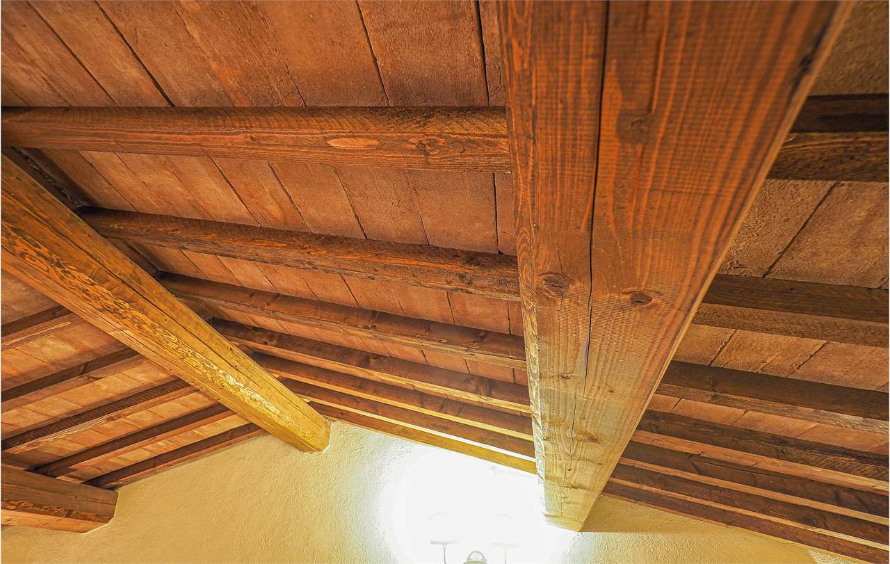 VILLA SINGOLA DA RISTRUTTURARE — Commerciale di prestigio in vendita a Perugia — anteprima 15