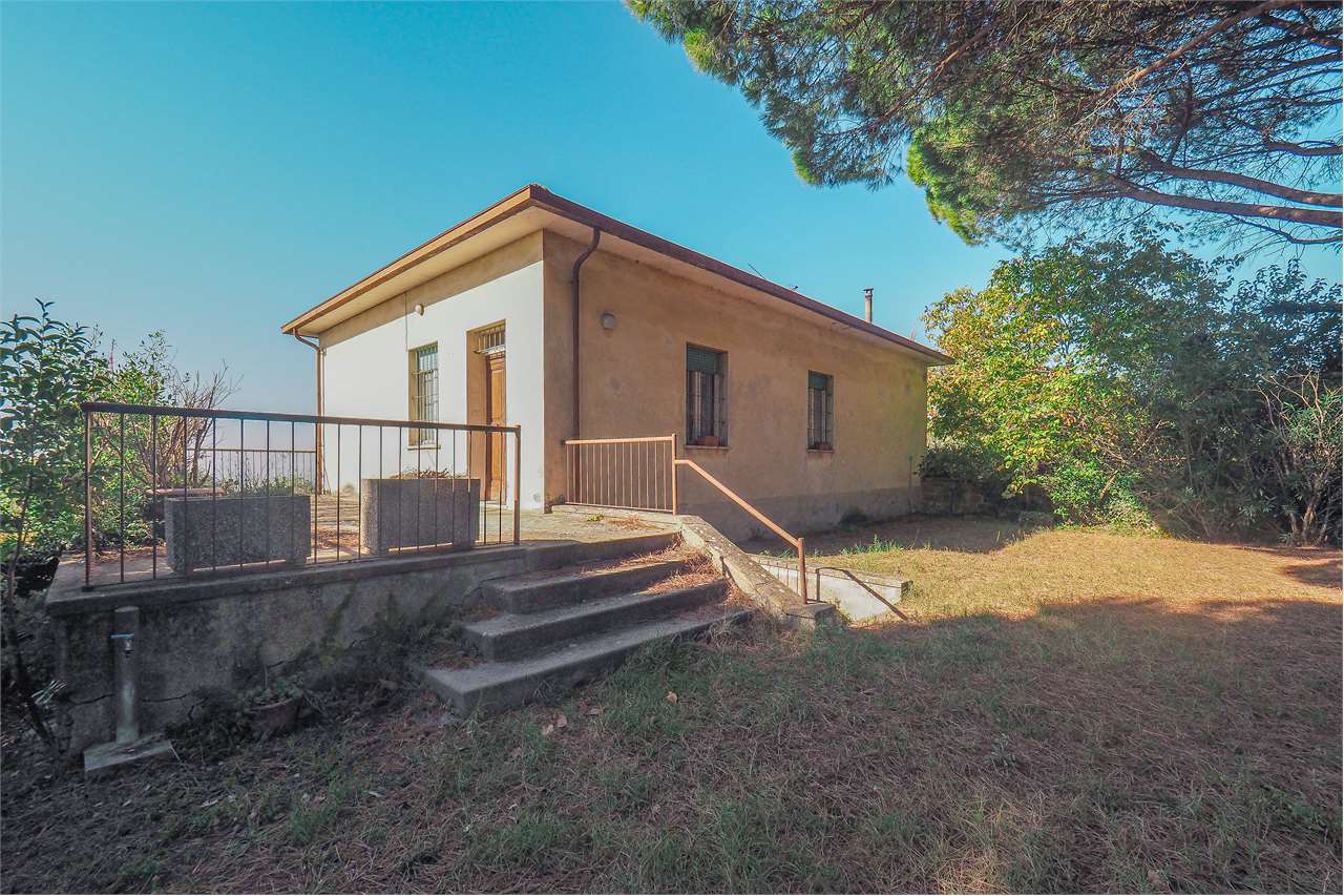 VILLA SINGOLA DA RISTRUTTURARE — Commerciale di prestigio in vendita a Perugia — anteprima 17