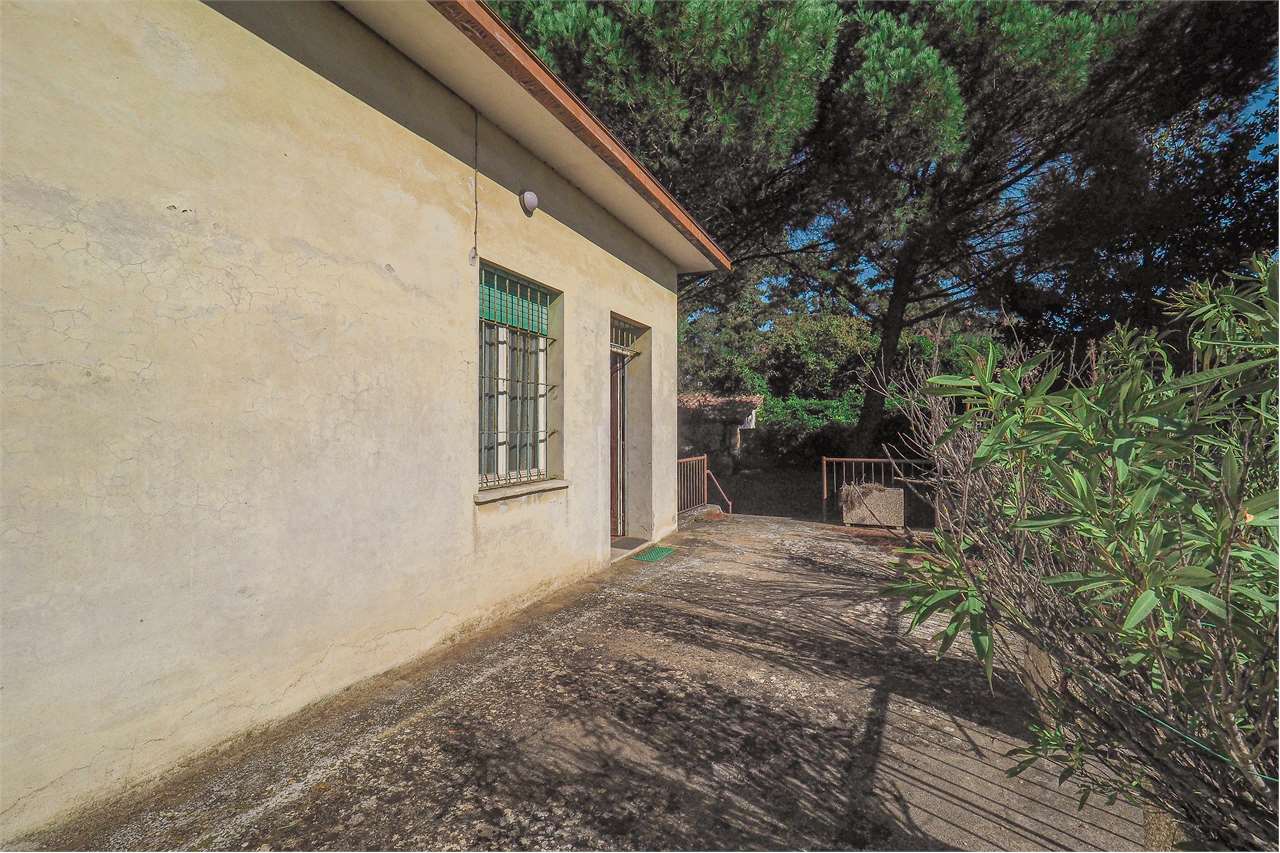 VILLA SINGOLA DA RISTRUTTURARE — Commerciale di prestigio in vendita a Perugia — anteprima 18